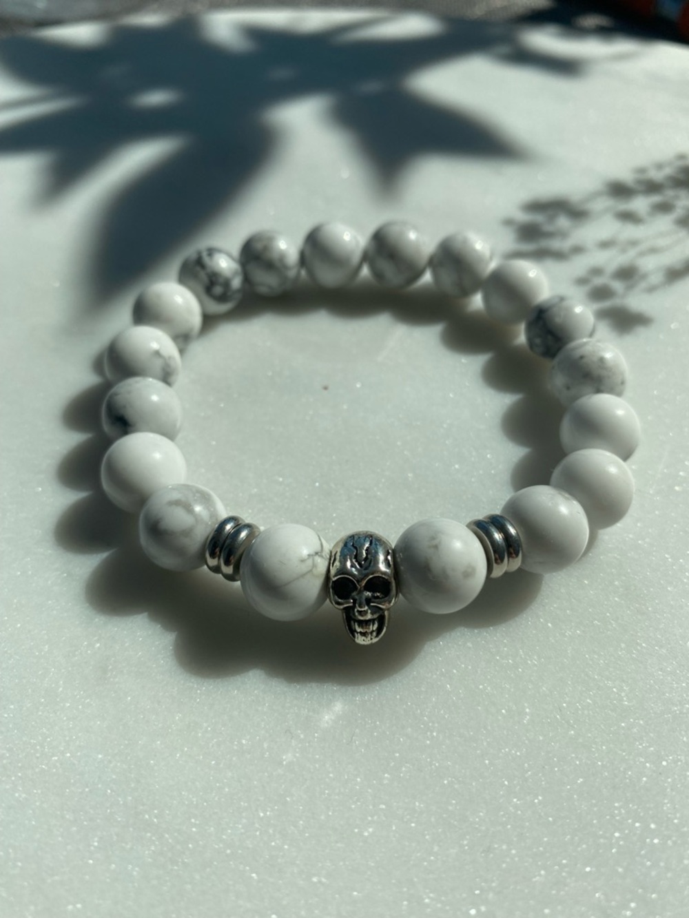 Howlite bracelet - Picture 2 of 2